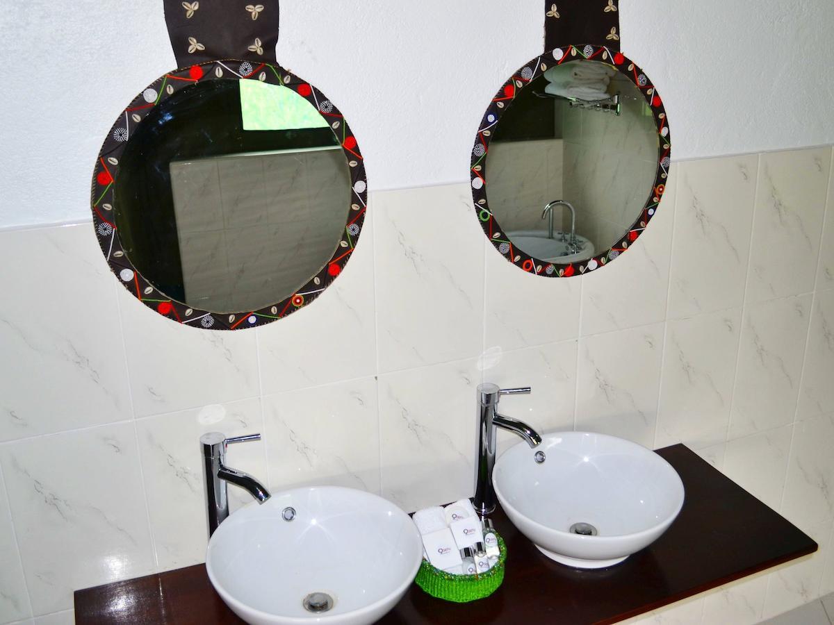 Osero Lodge Ololaimutiek Bilik gambar
